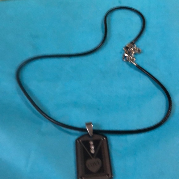 Necklace - Picture 2 of 3